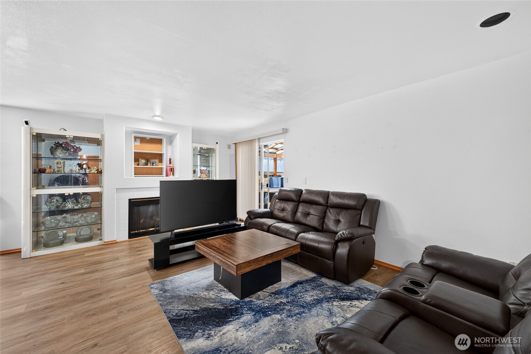 401 E 69th Street Property Photo 12