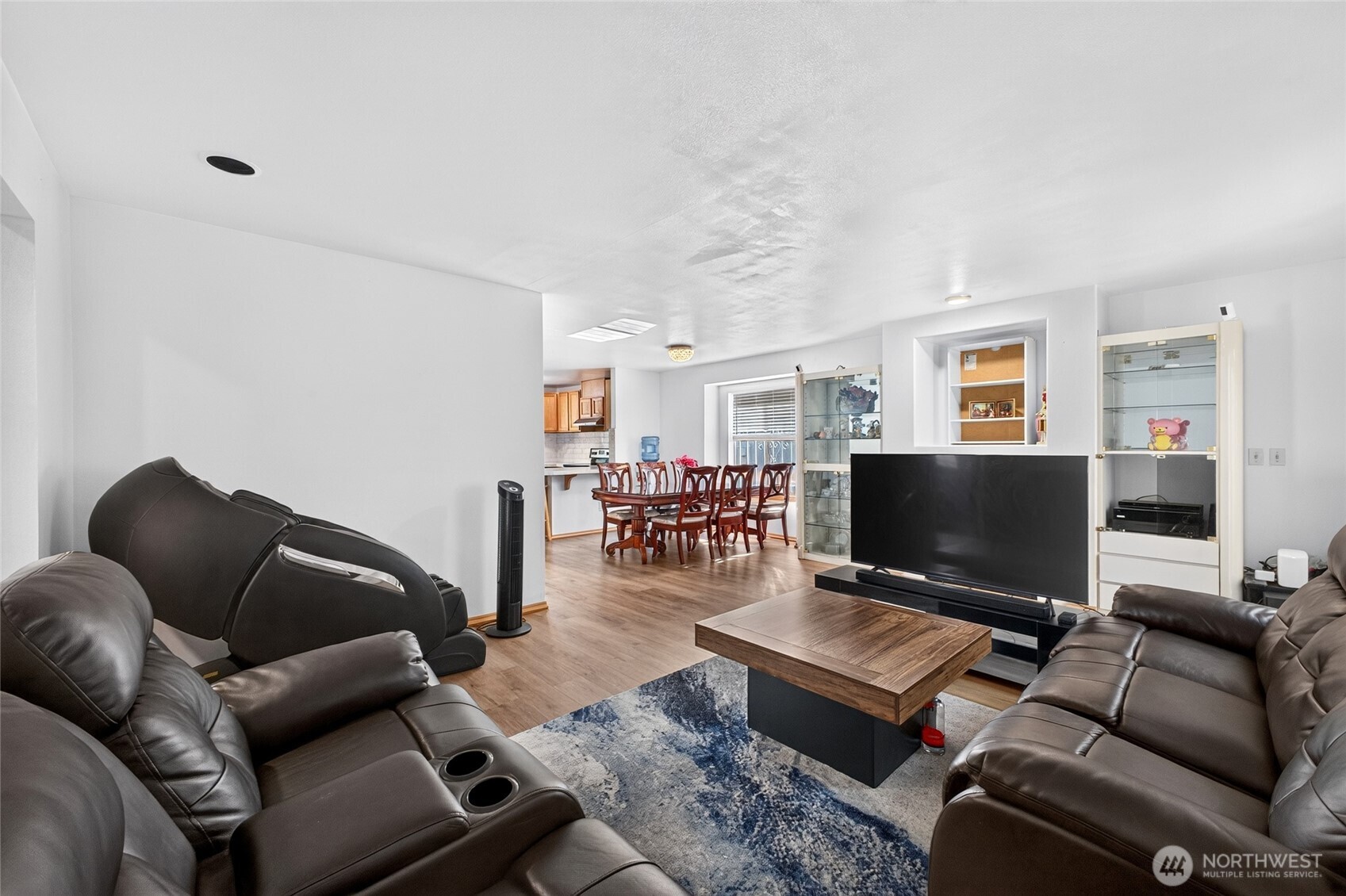 401 E 69th Street Property Photo 15
