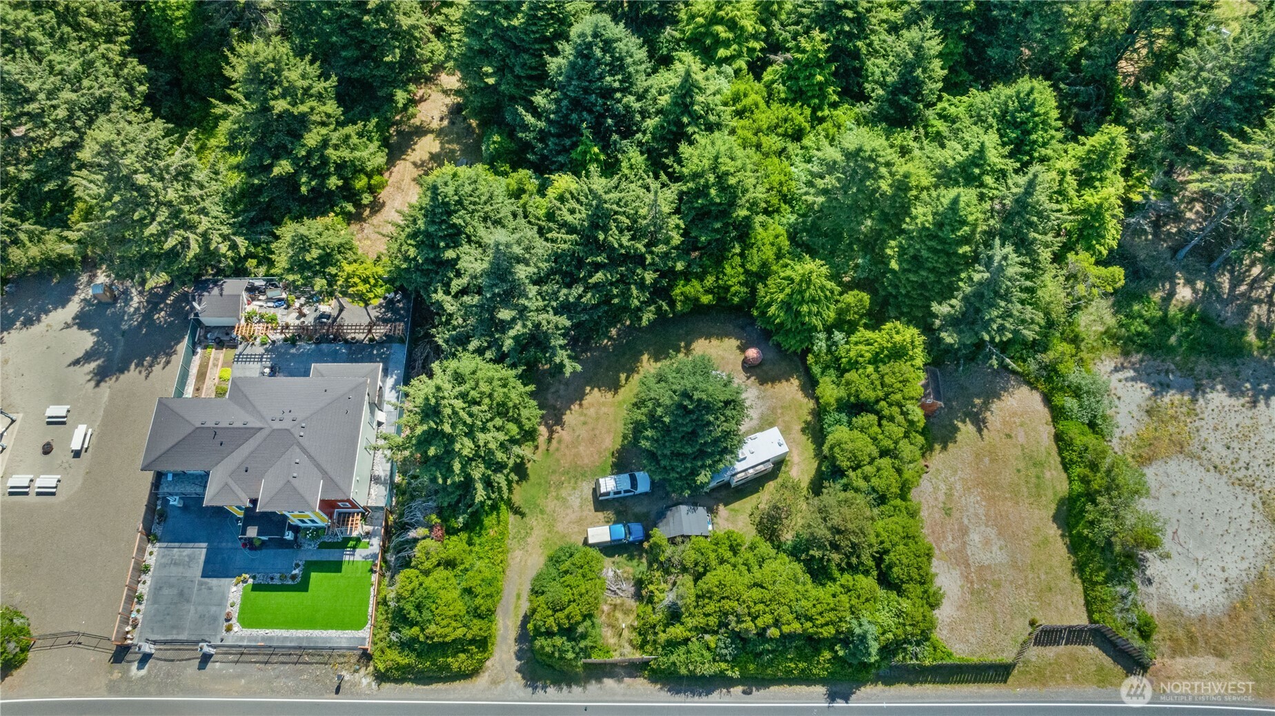 370 -360 Ocean Shores Boulevard Property Photo 8