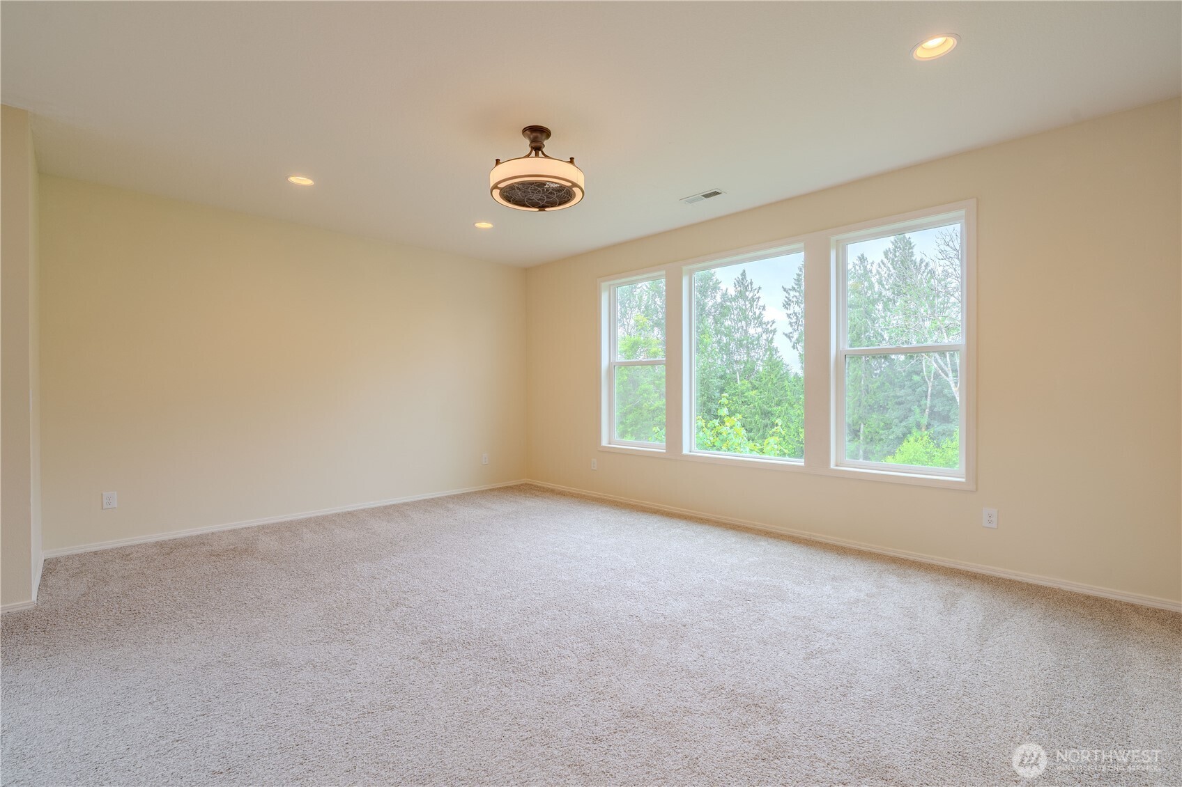 413 Stone Park Property Photo 15