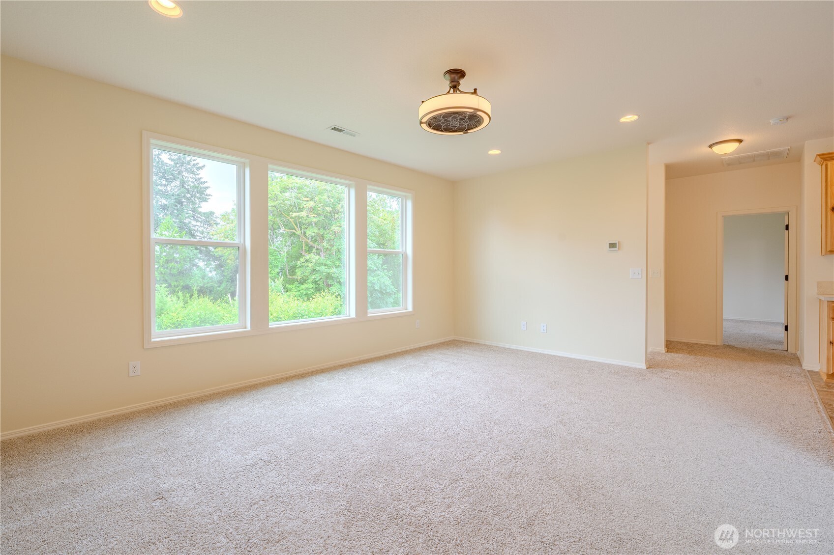 413 Stone Park Property Photo 17