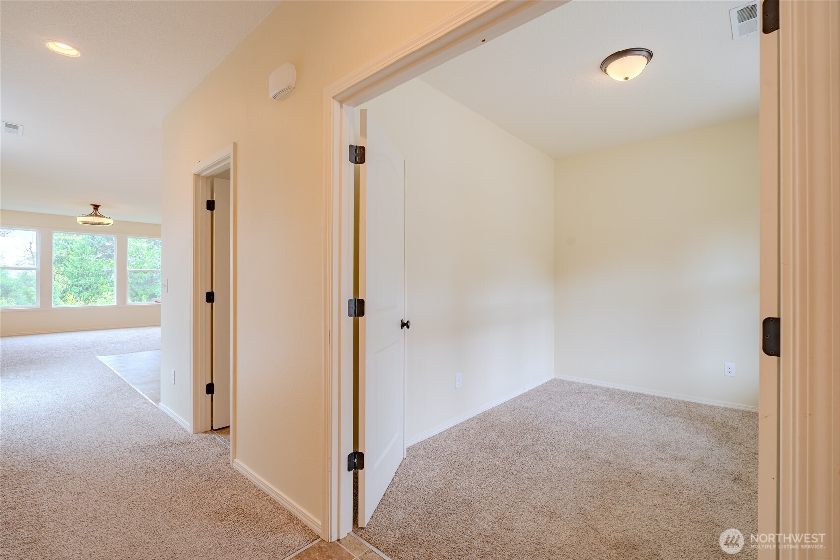 413 Stone Park Property Photo 19