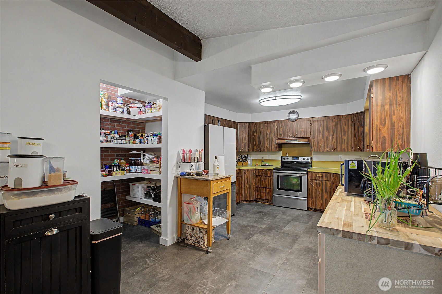 1299 Monte Elma Rd Property Photo 9