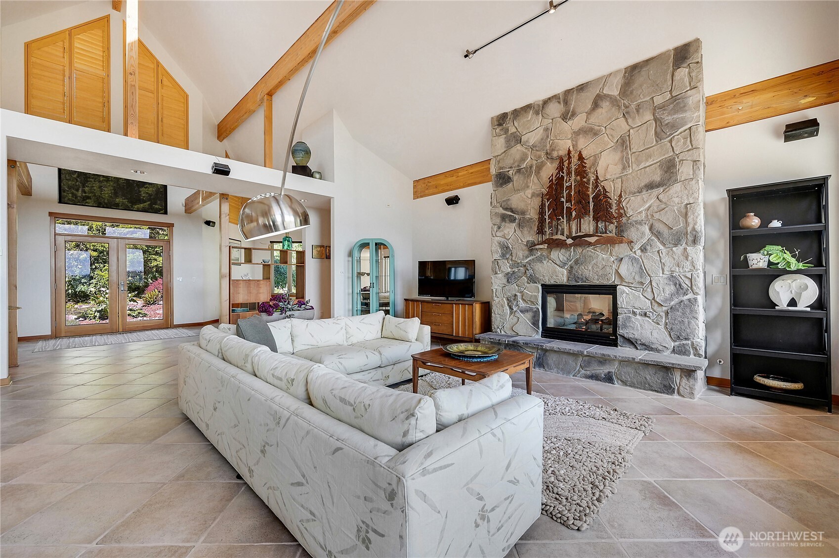 474 Blue Mountain Road Property Photo 8