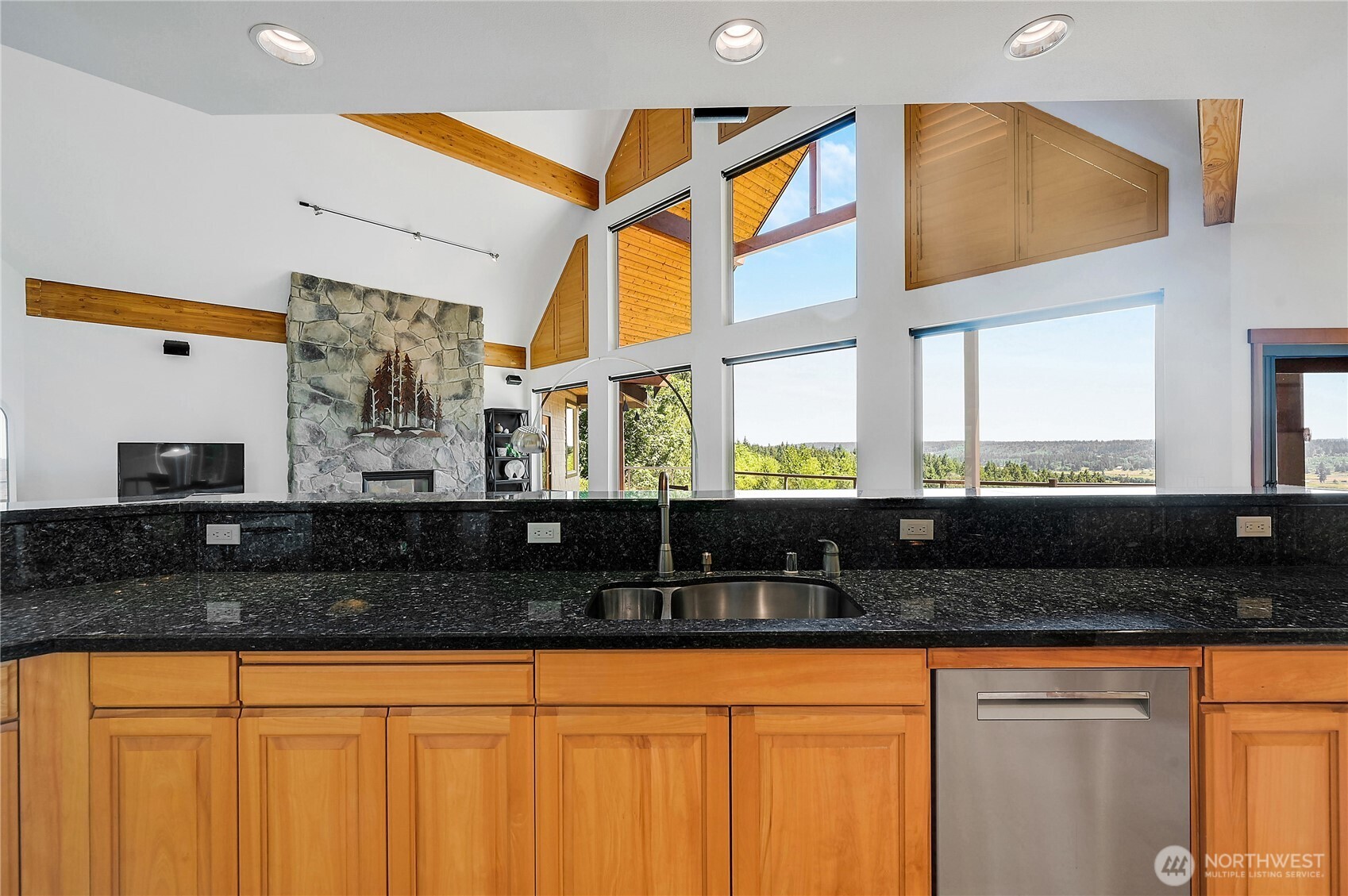 474 Blue Mountain Road Property Photo 14