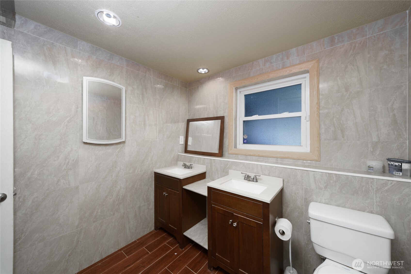 1074 N Estate Lane Property Photo 30