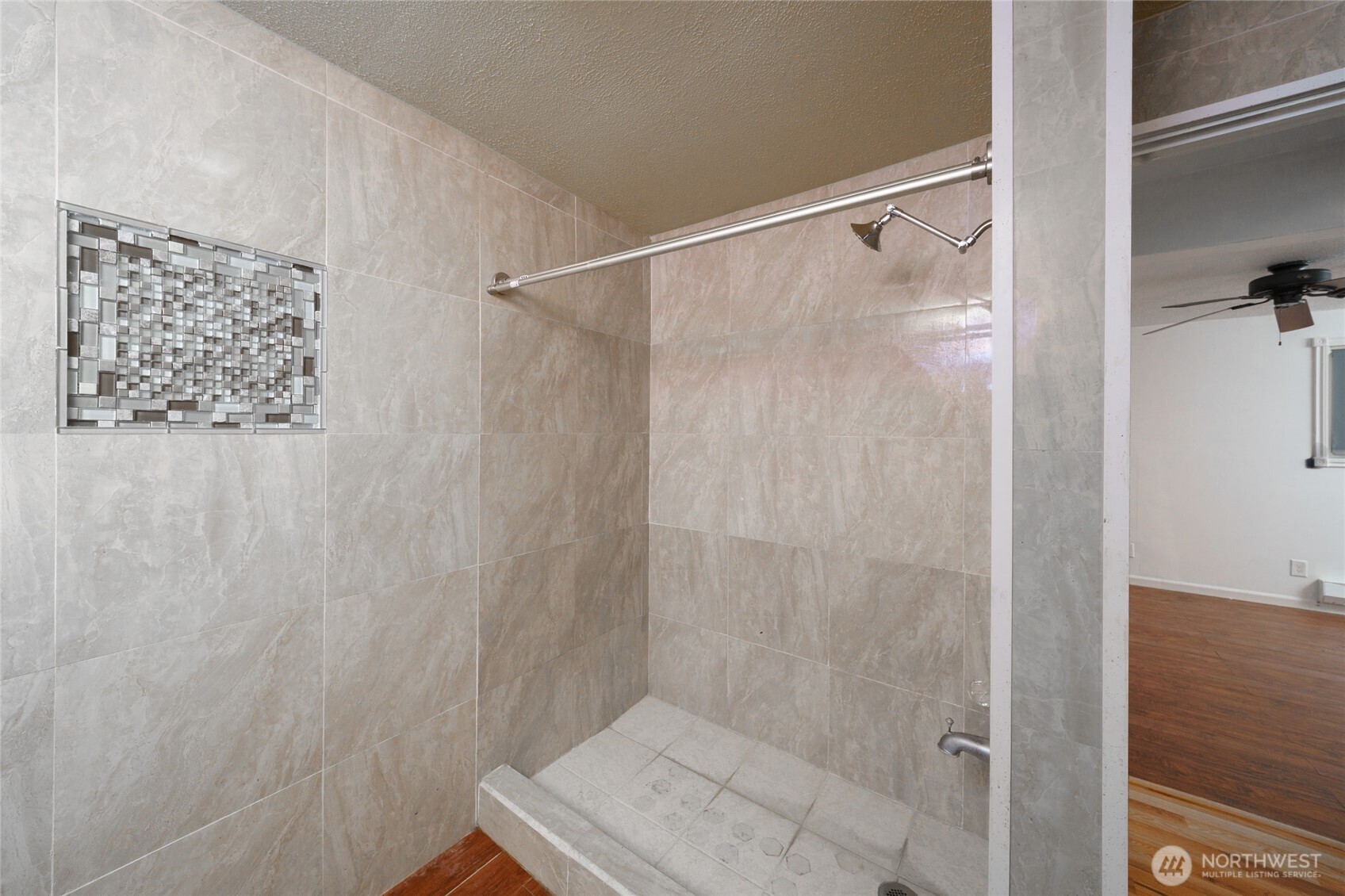 1074 N Estate Lane Property Photo 31