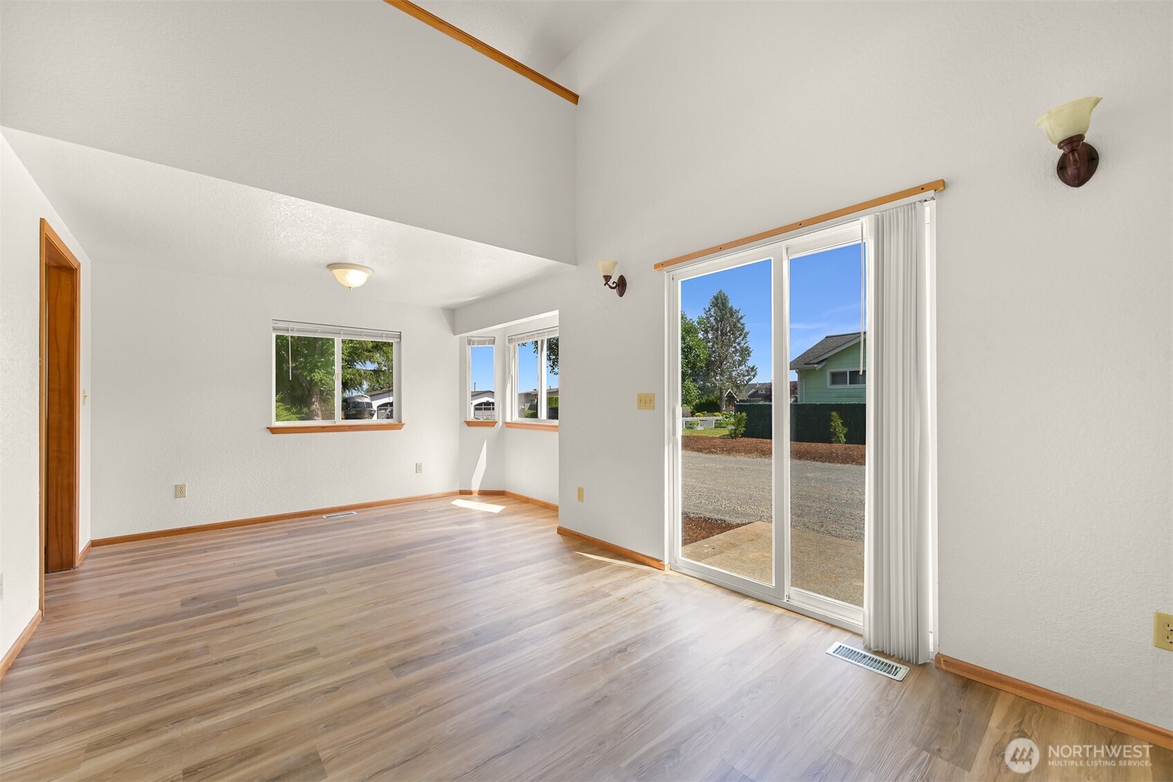 8141 Comox Road Property Photo 13