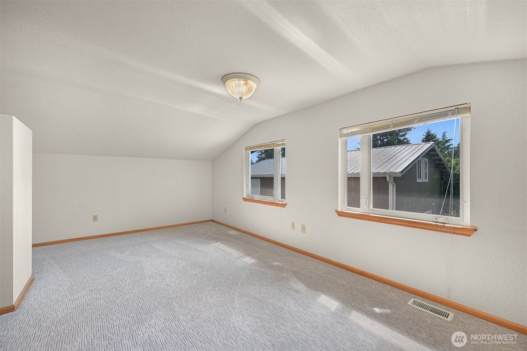 8141 Comox Road Property Photo 17