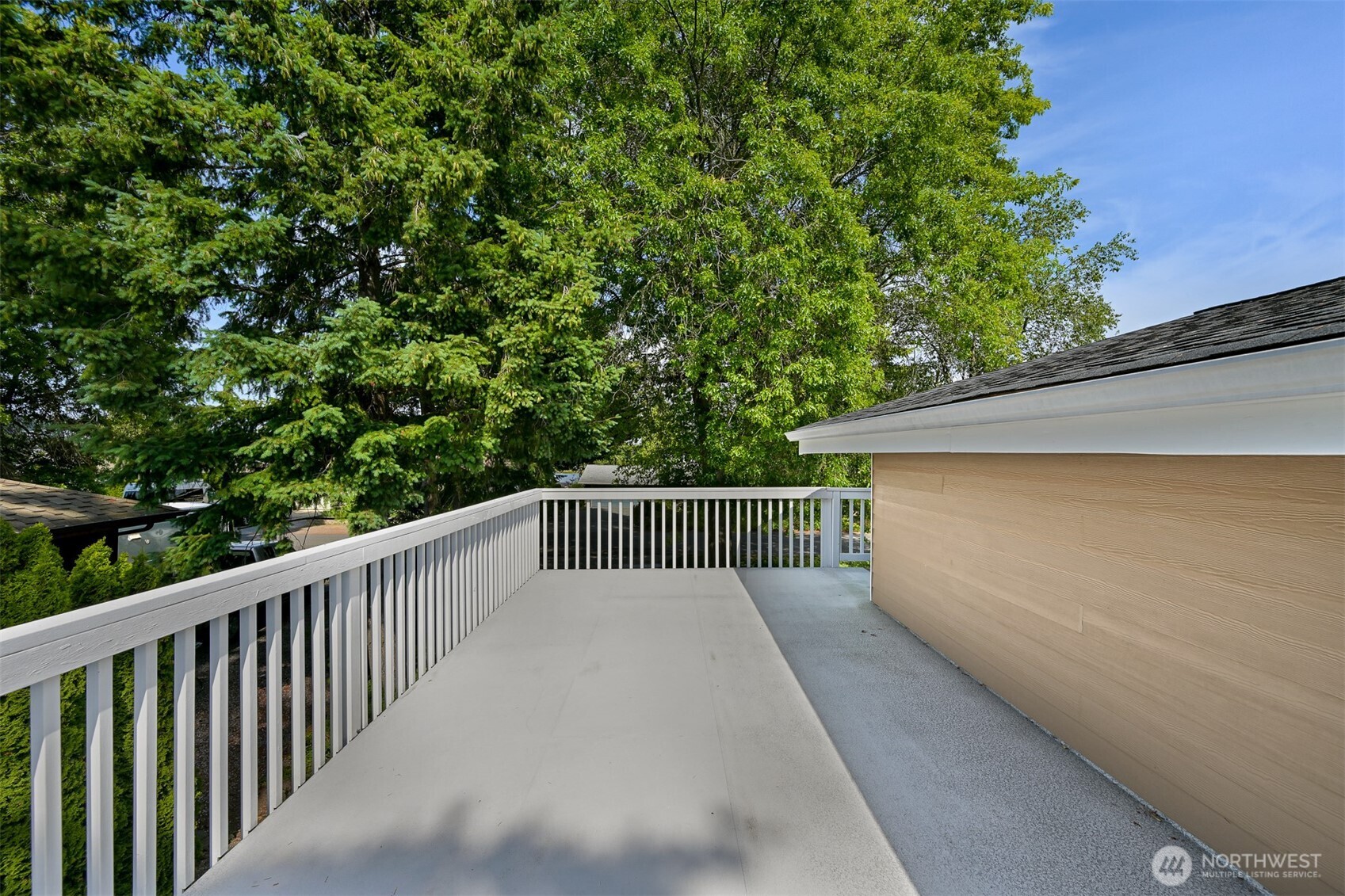 8141 Comox Road Property Photo 33