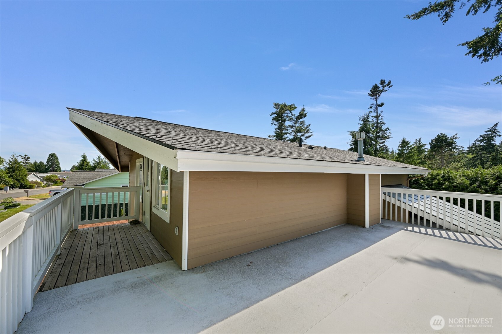 8141 Comox Road Property Photo 34