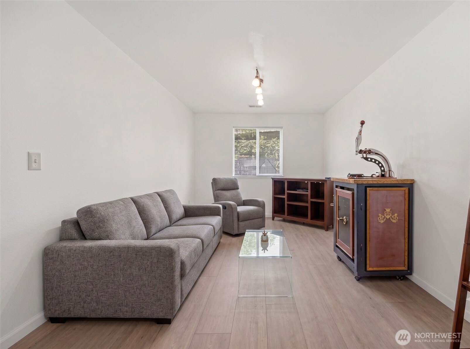 18411 Ballantrae Drive Property Photo 10