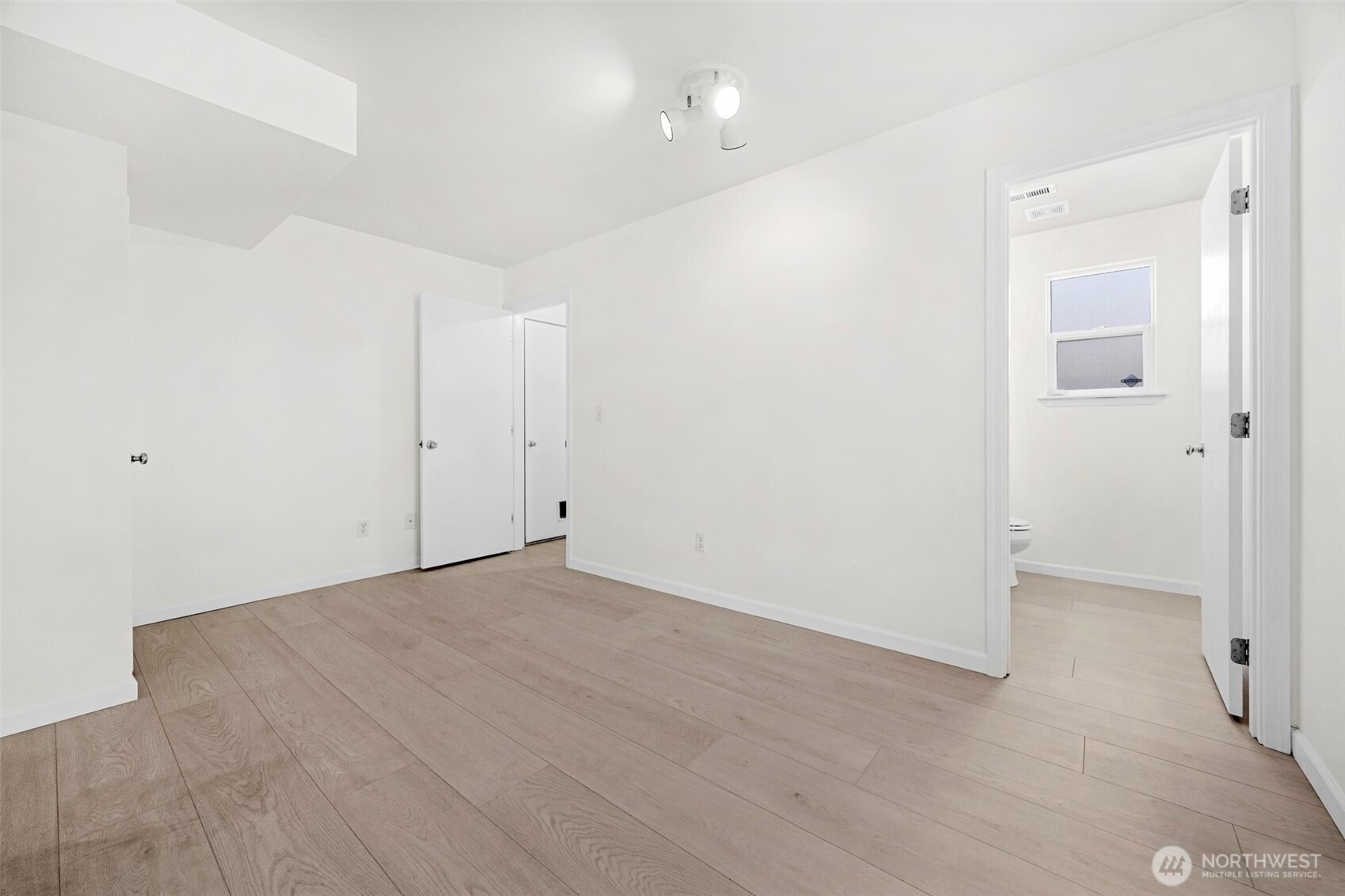 18411 Ballantrae Drive Property Photo 21
