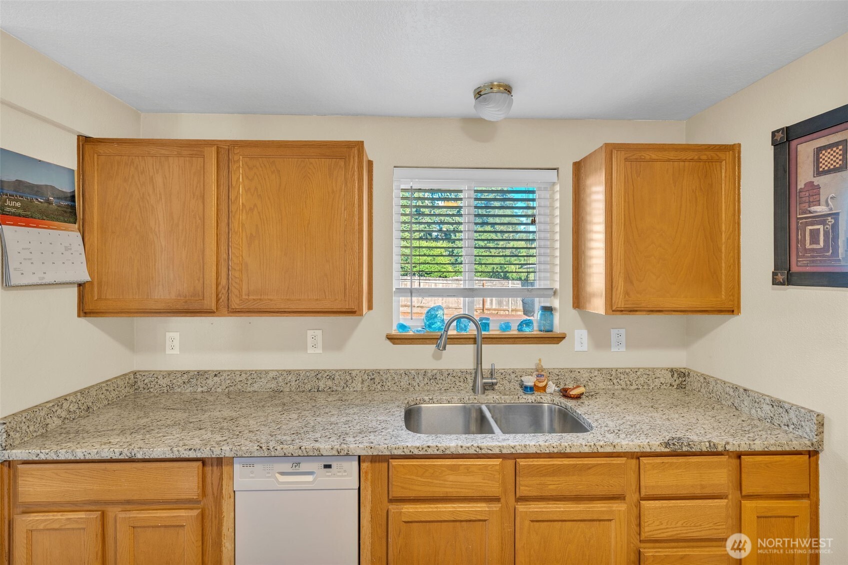 460 Meadow Lane Property Photo 9