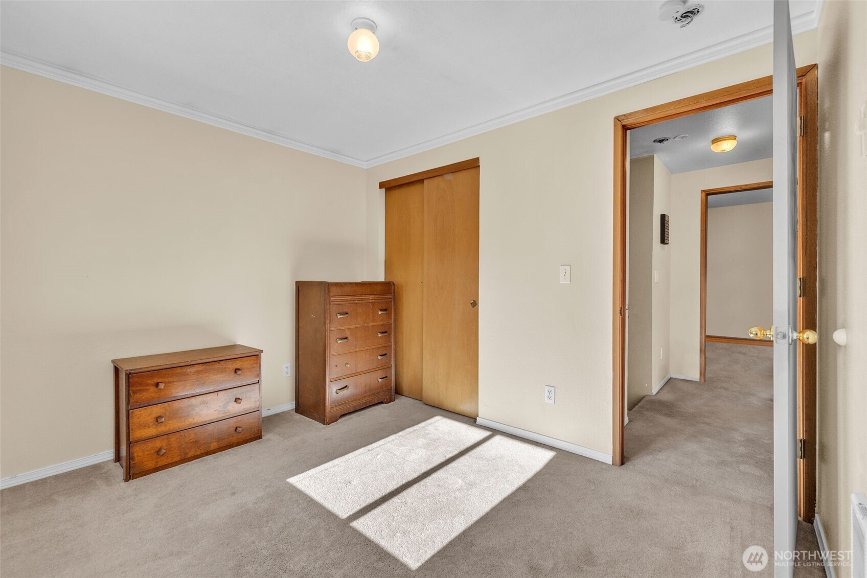 460 Meadow Lane Property Photo 14