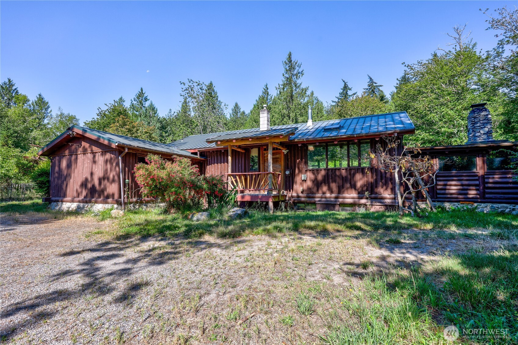 1790 W Valley Road Property Photo 3
