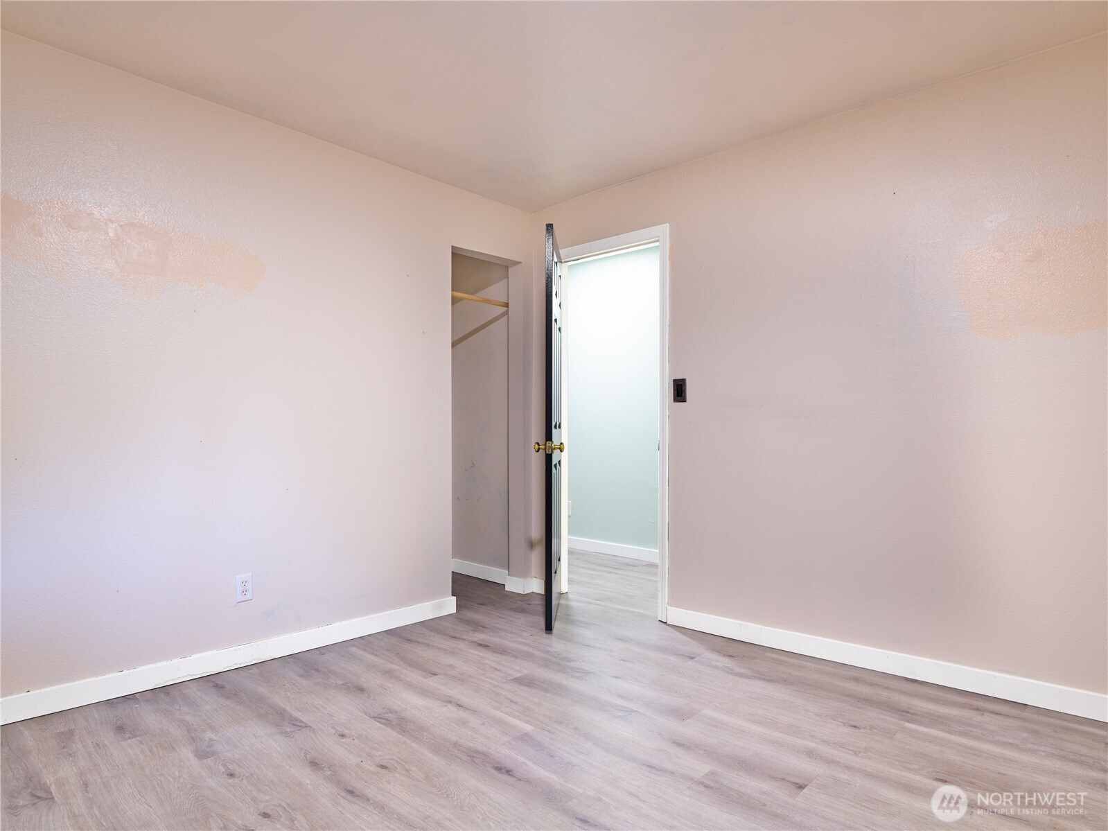 112 Powell Lane Property Photo 21