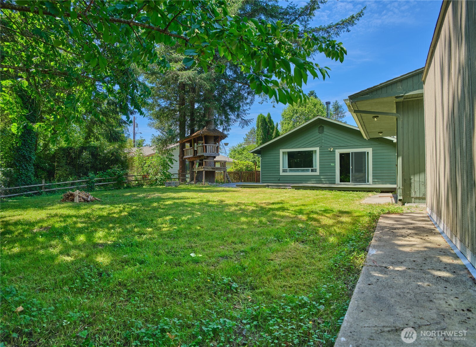 112 Powell Lane Property Photo 35