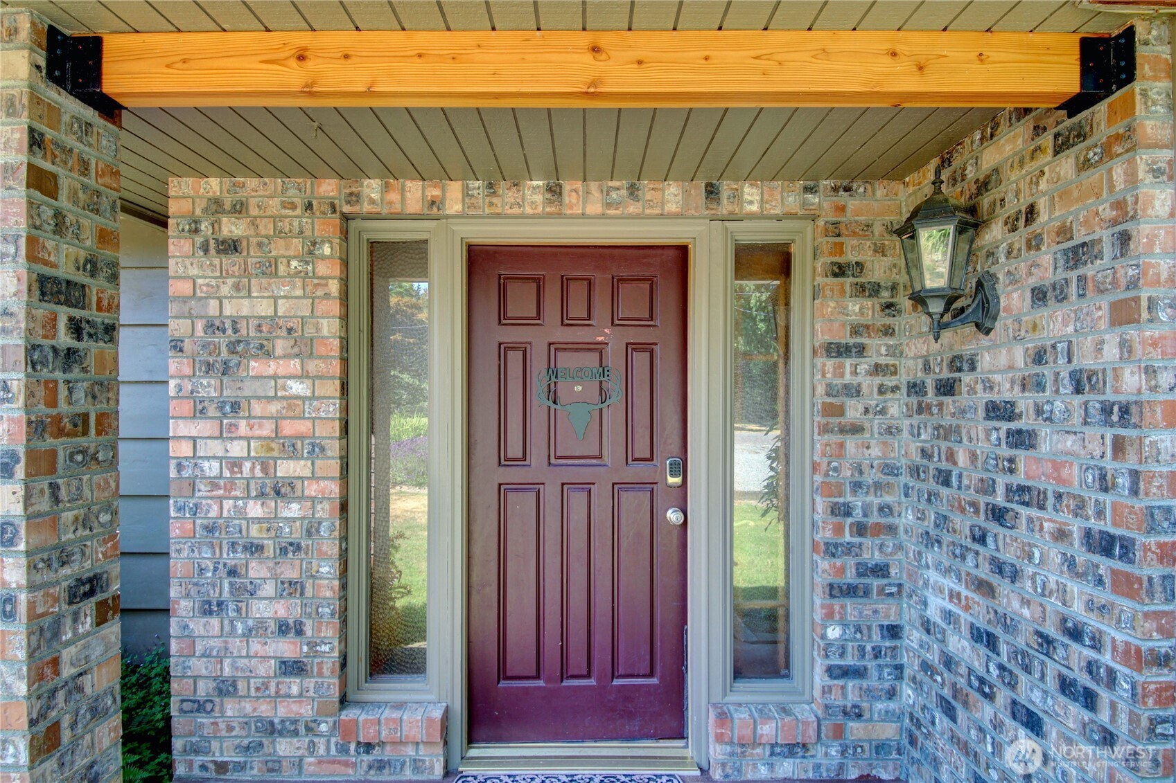 21264 Plaza Drive Property Photo 6