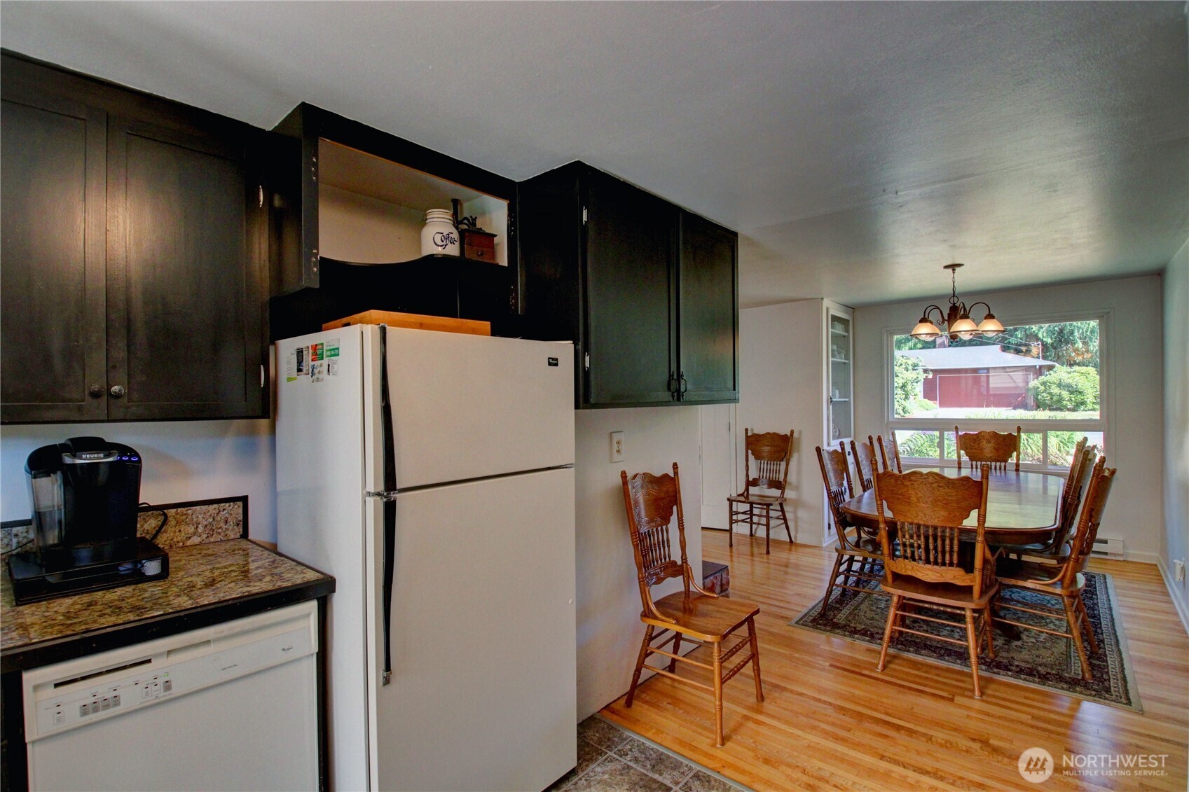 21264 Plaza Drive Property Photo 13