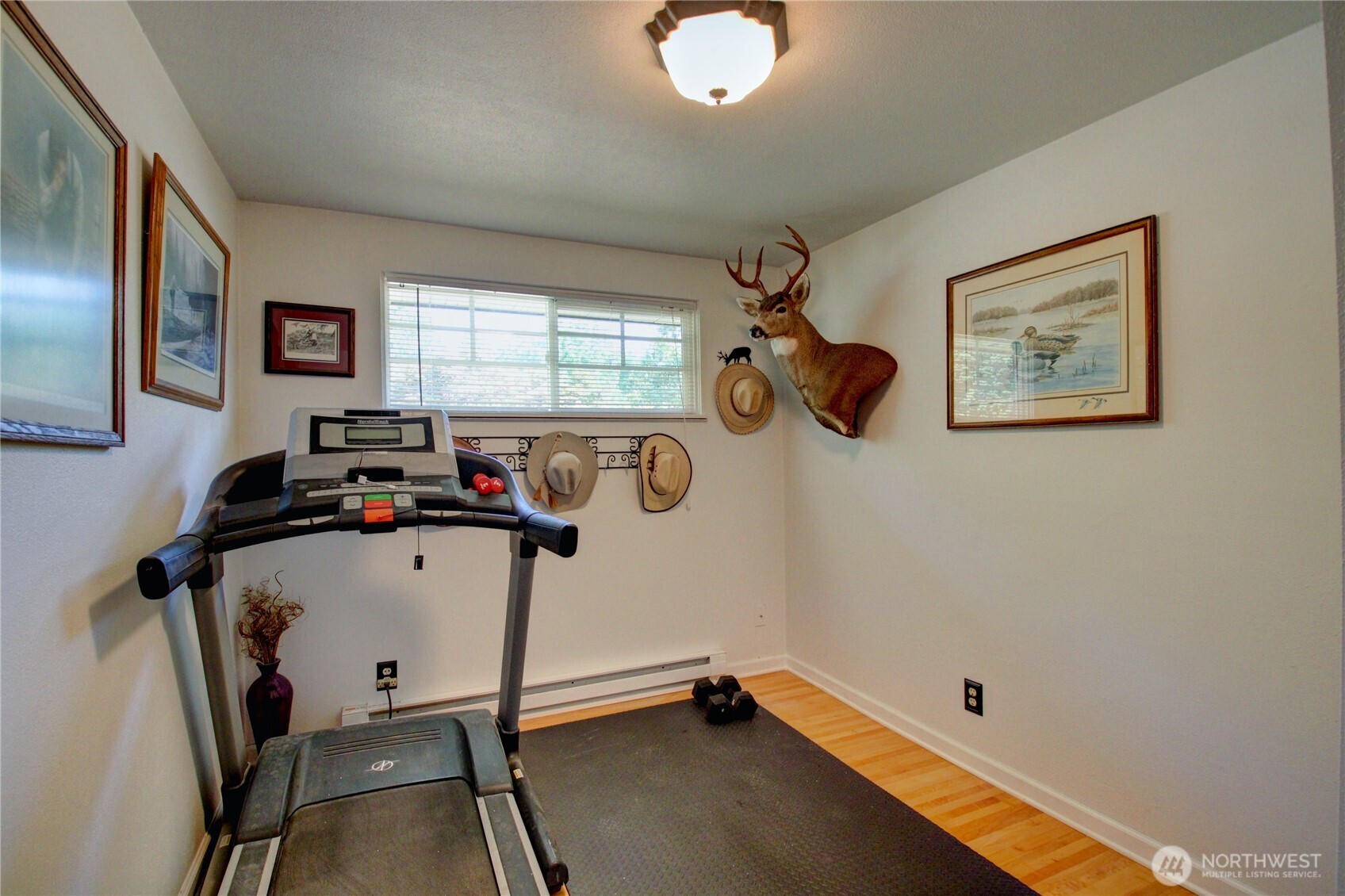 21264 Plaza Drive Property Photo 14