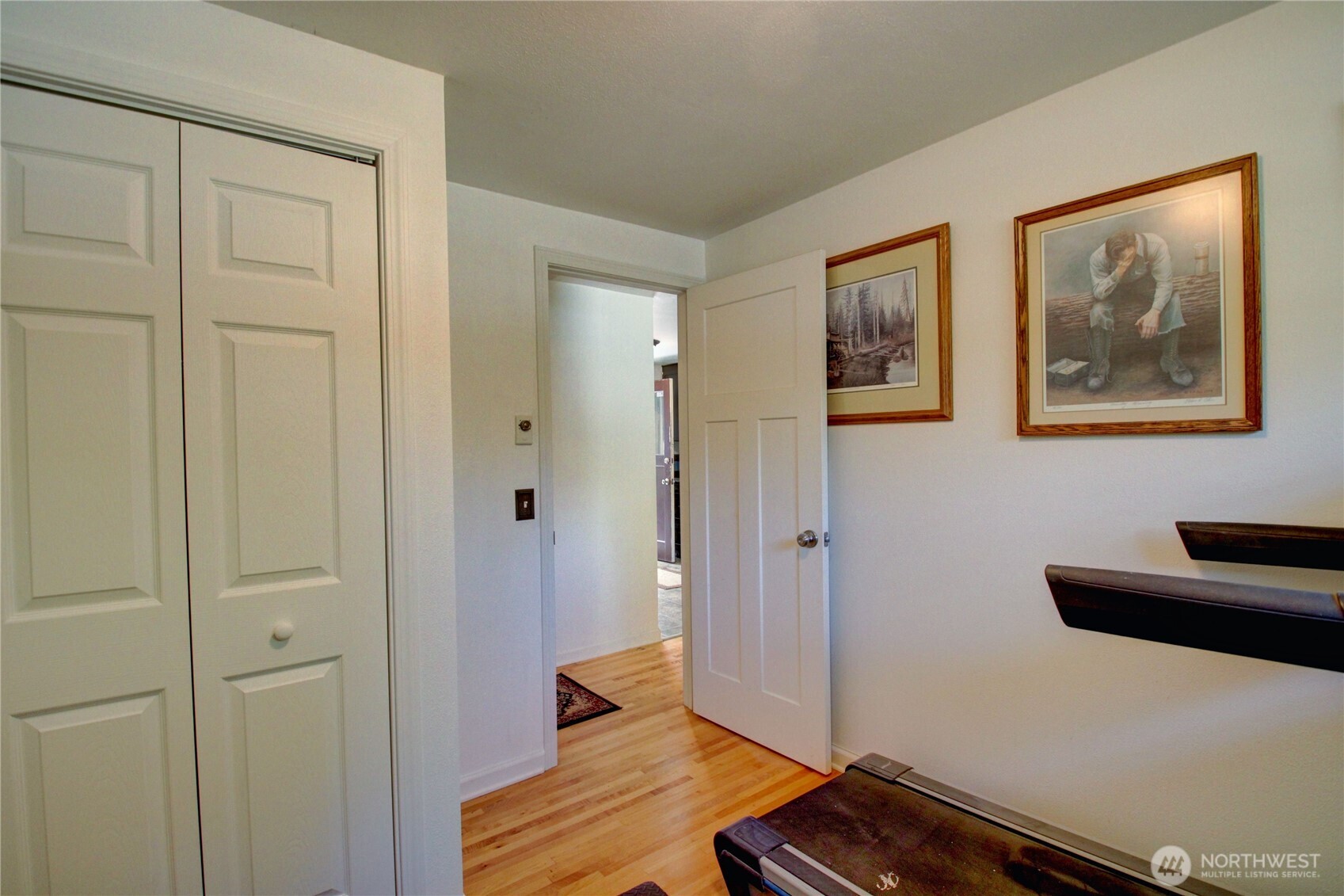 21264 Plaza Drive Property Photo 15