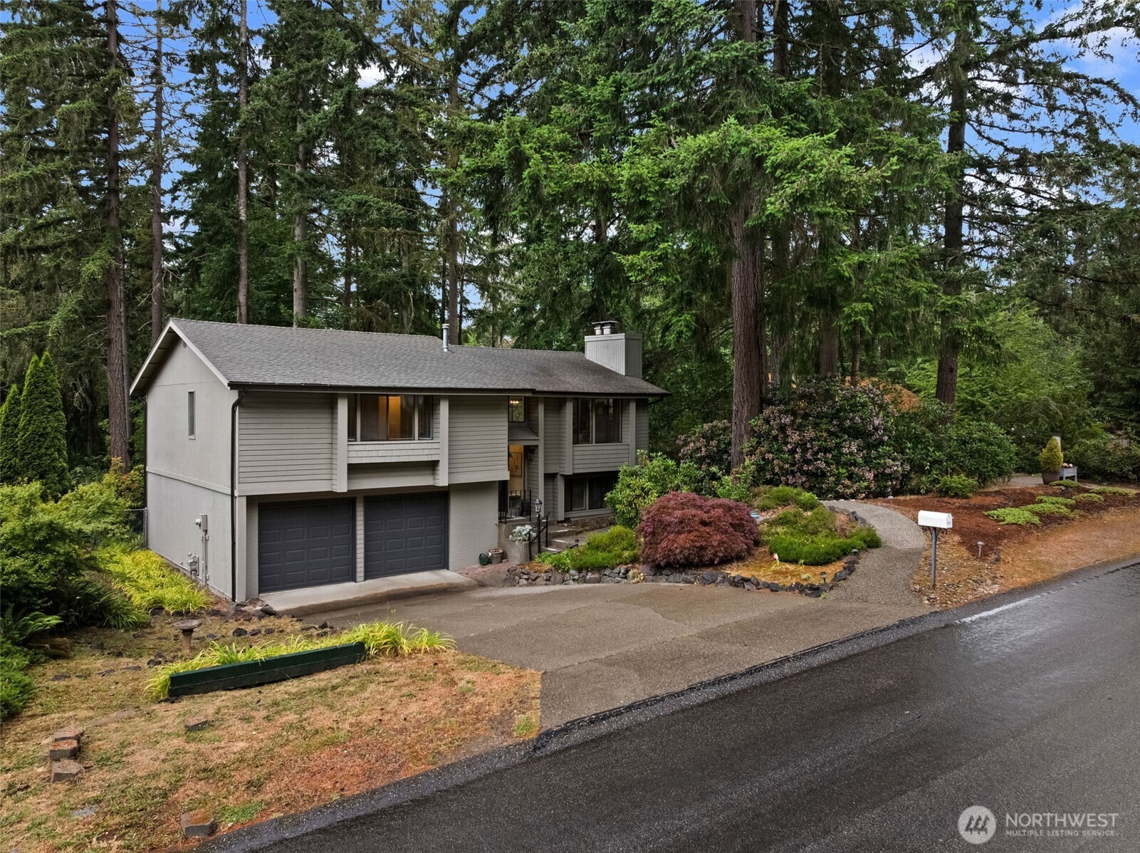 5820 53rd Avenue Property Photo 1