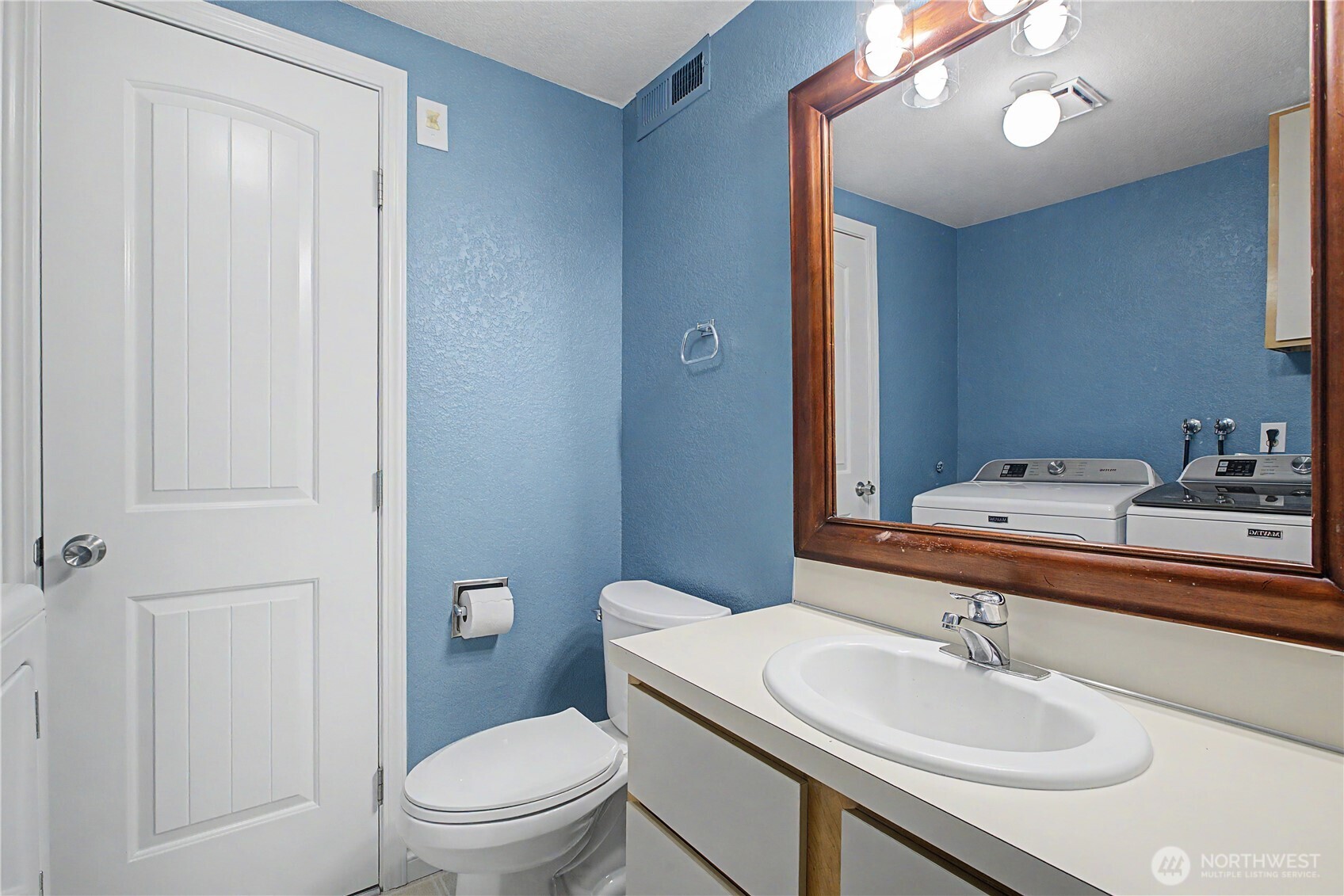 2821 60th Lane C Property Photo 14