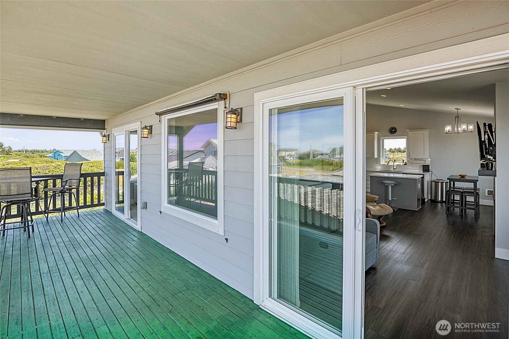 1054 Cedar Crest Court Property Photo 8