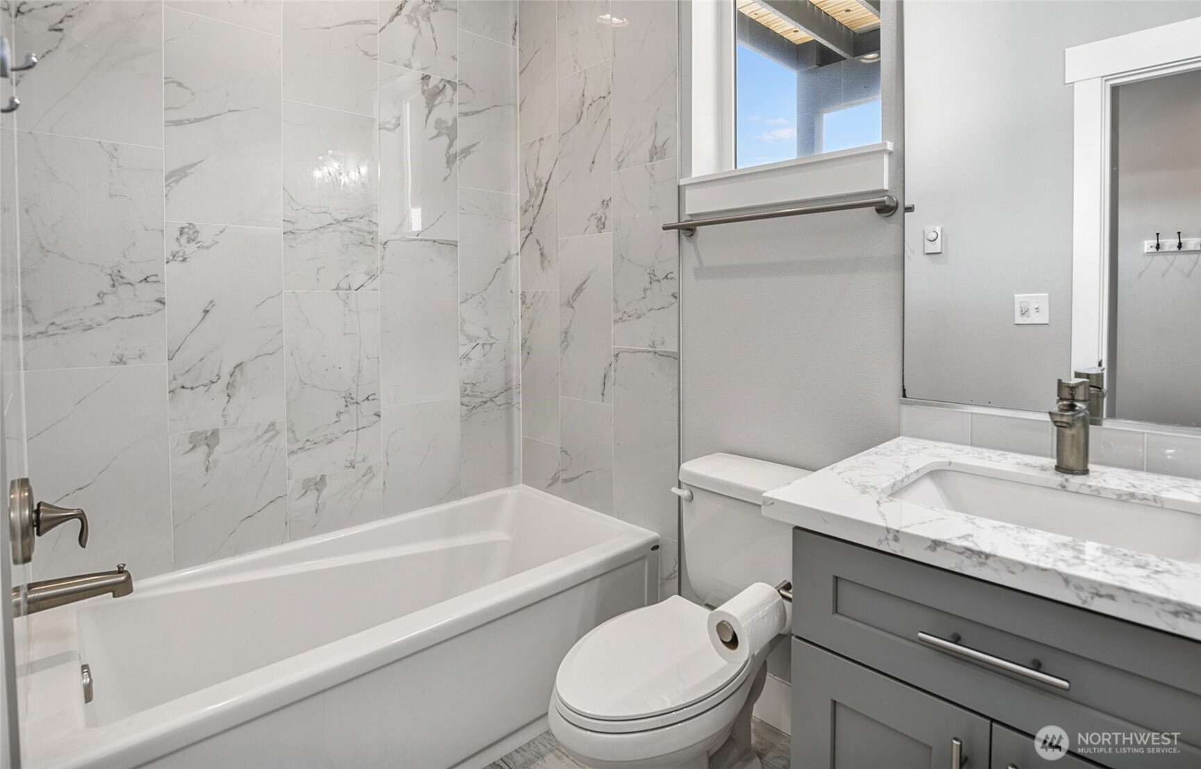 1054 Cedar Crest Court Property Photo 31