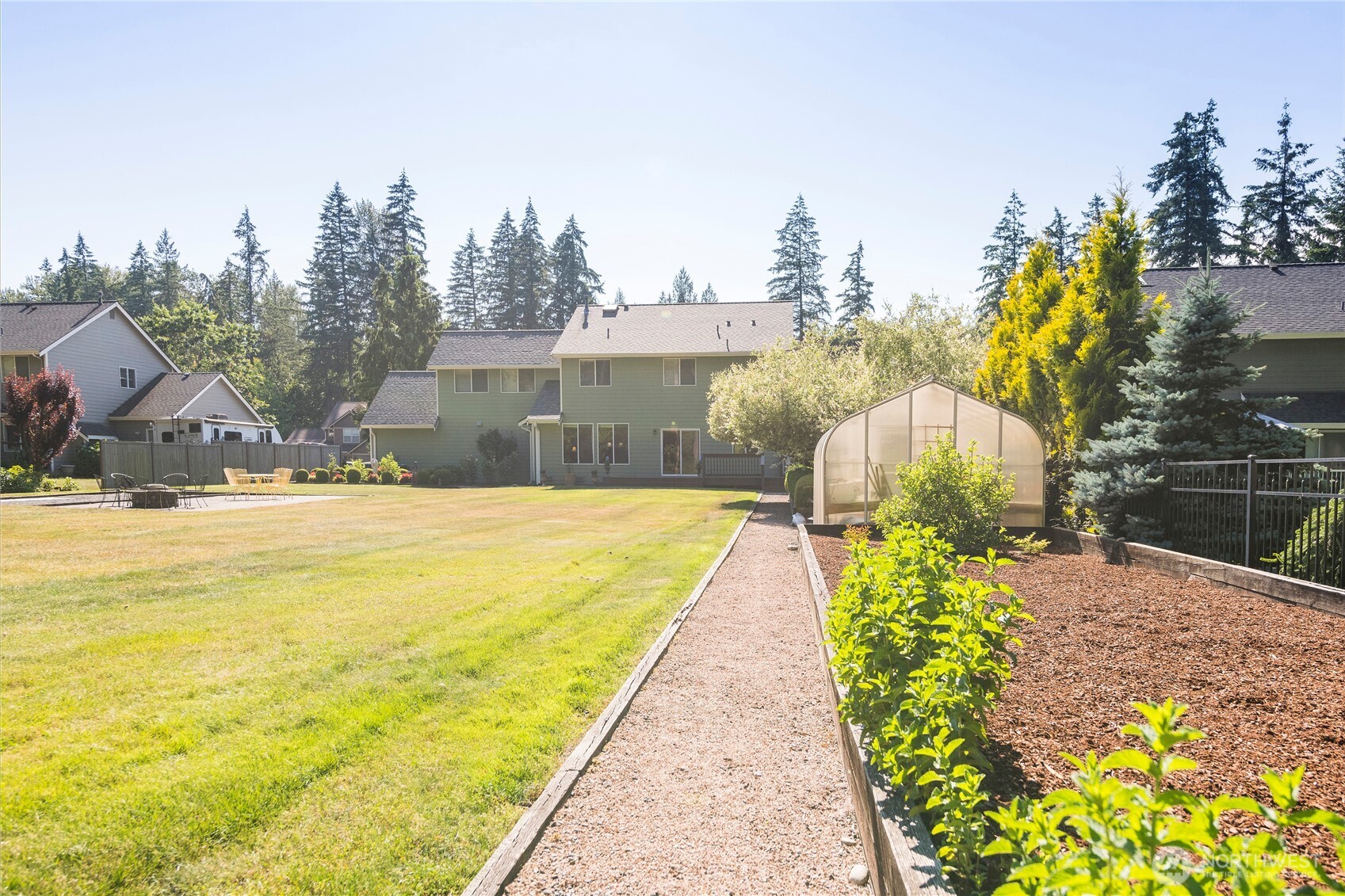 24412 214th Avenue Property Photo 5