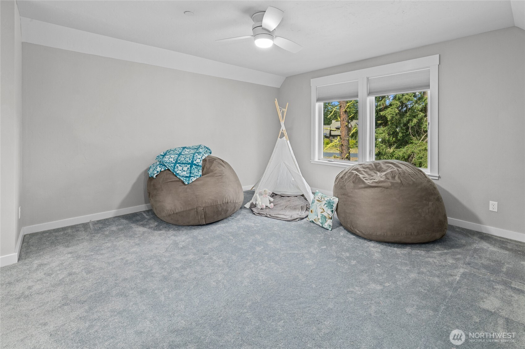2280 Coal Mine Way Property Photo 33
