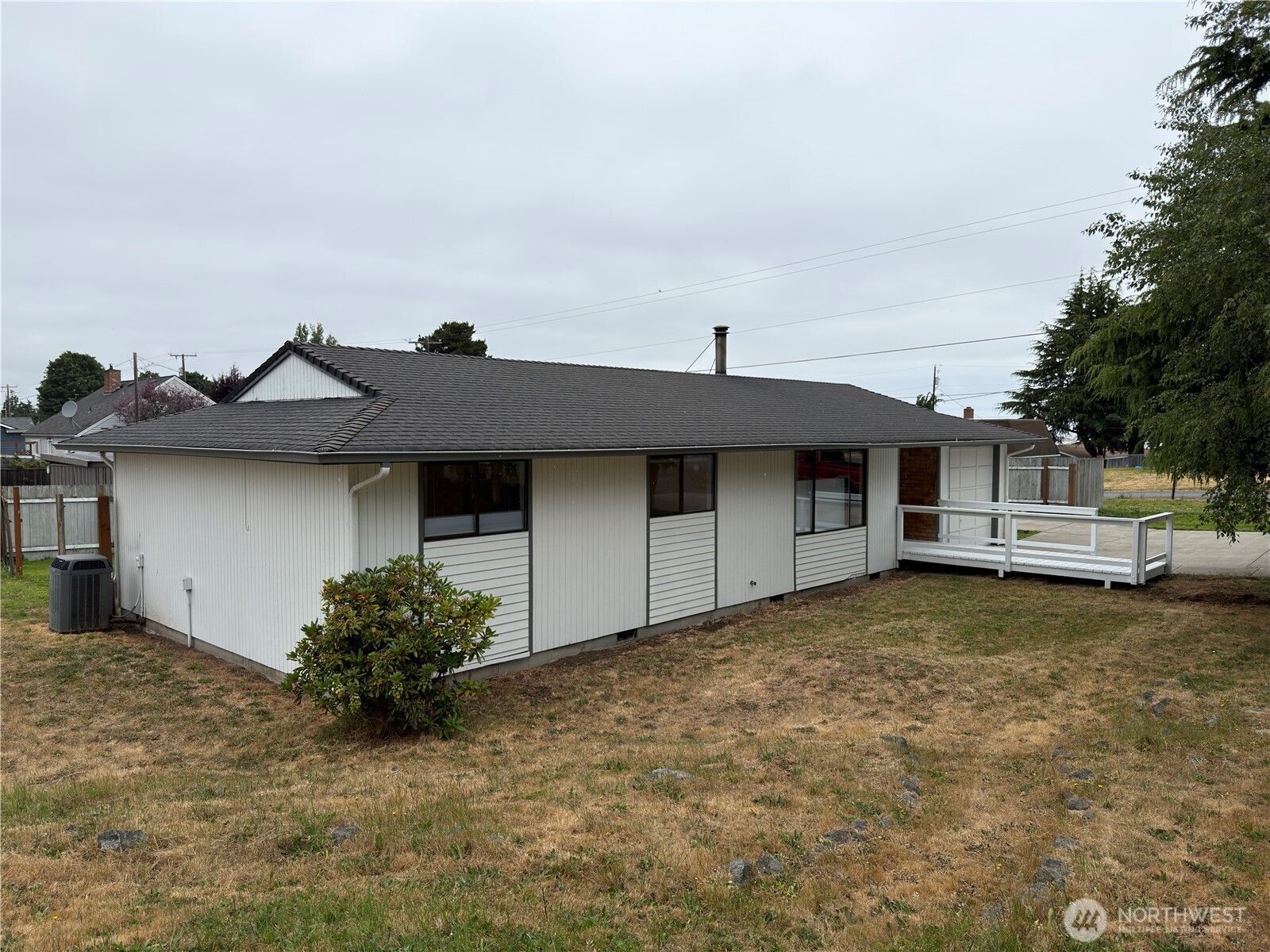 826 N Beech Street Property Photo 1