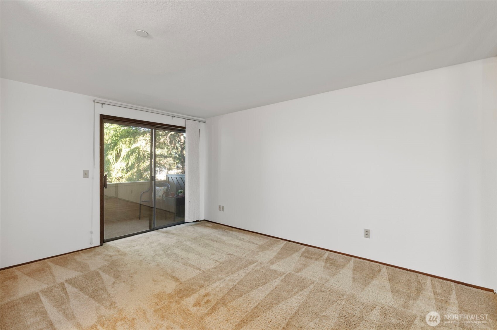 923 Pershing Avenue 205 Property Photo 14