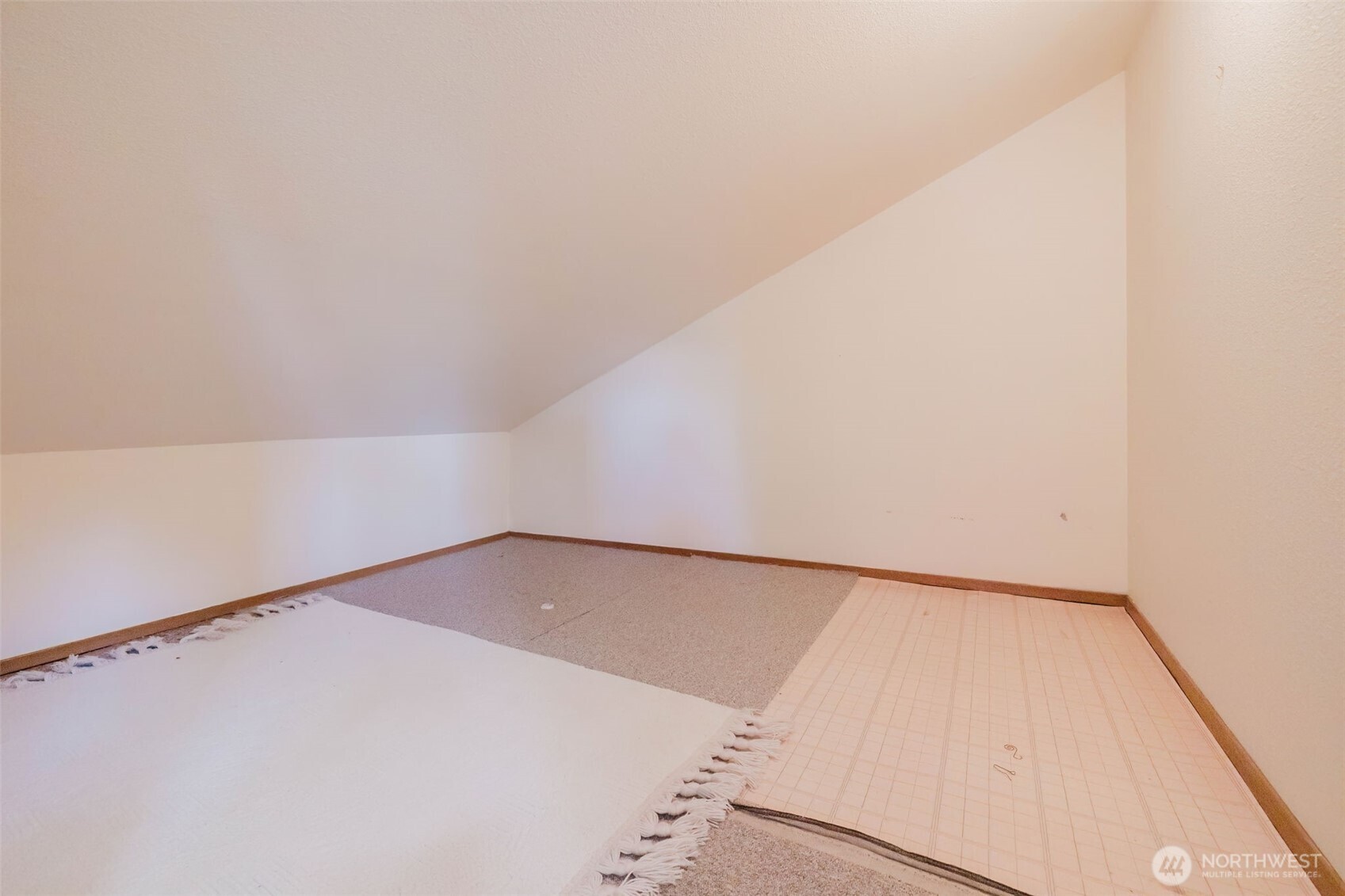 18631 E State Route 106 Property Photo 26