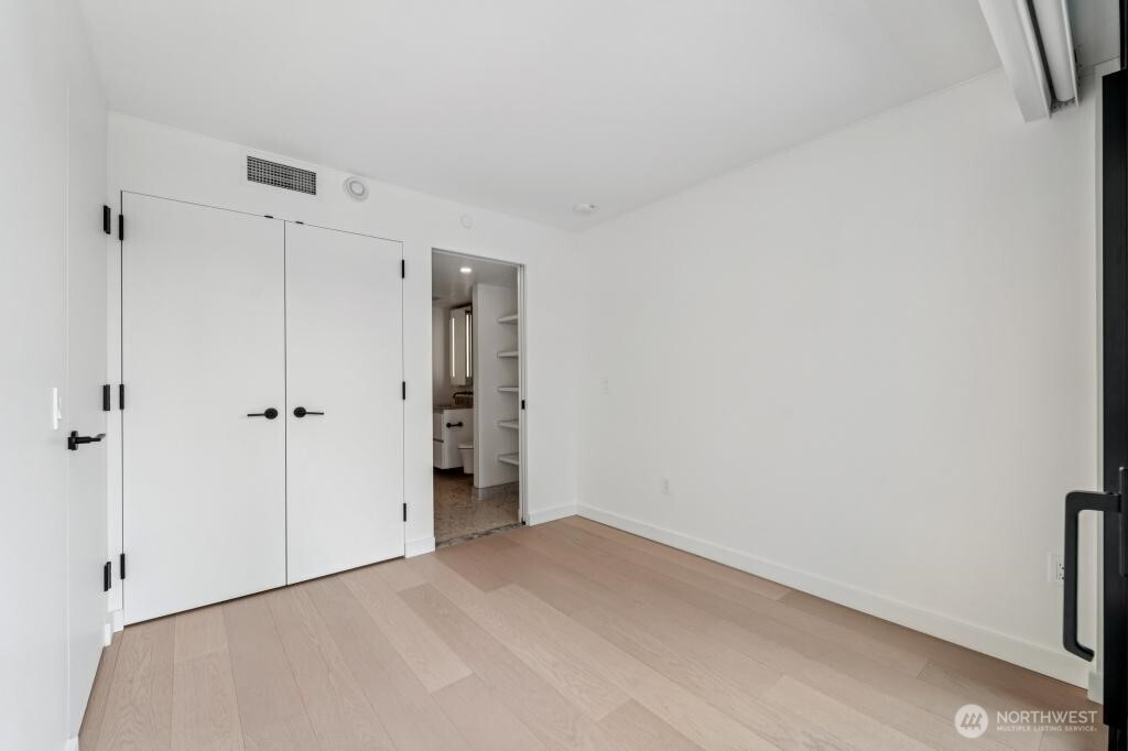 300 Virginia Street 812 Property Photo 13