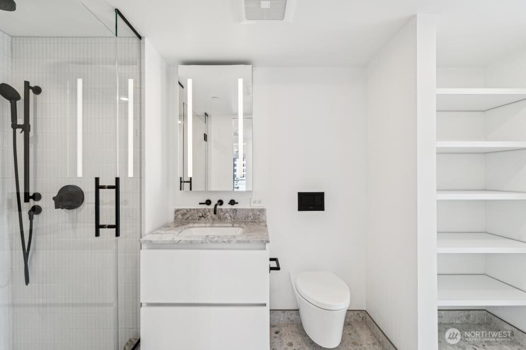 300 Virginia Street 812 Property Photo 15