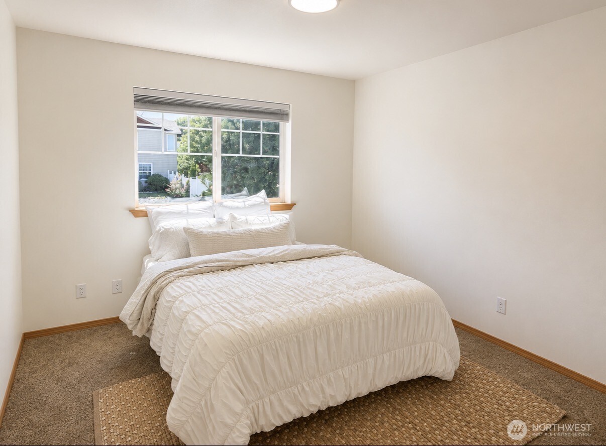 576 Saddle Rock Loop Property Photo 12