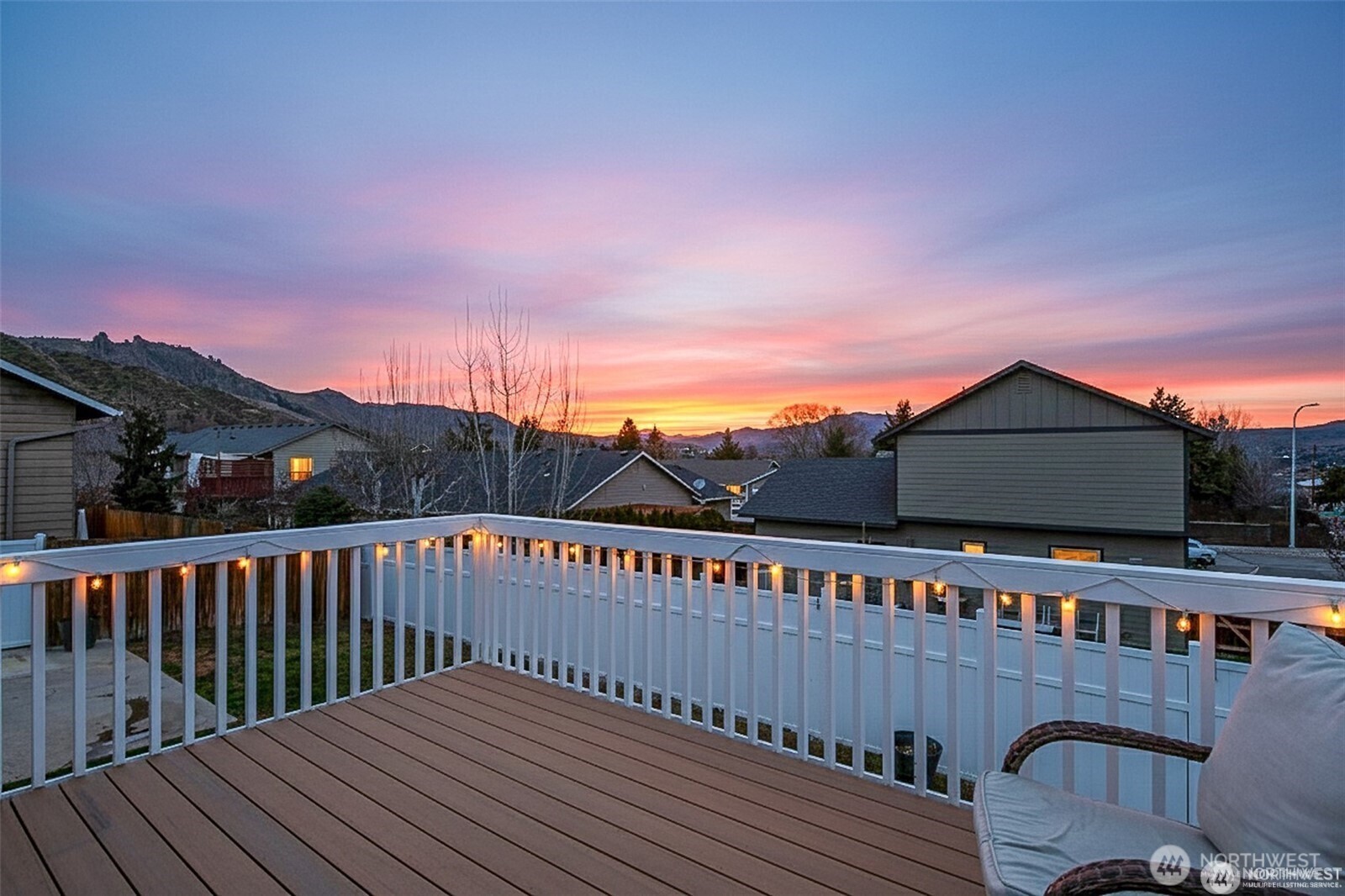 576 Saddle Rock Loop Property Photo 18