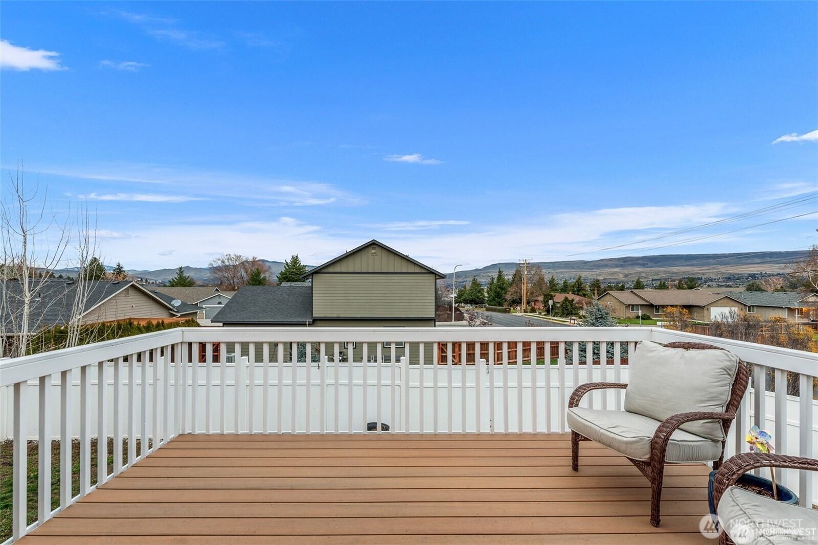 576 Saddle Rock Loop Property Photo 19