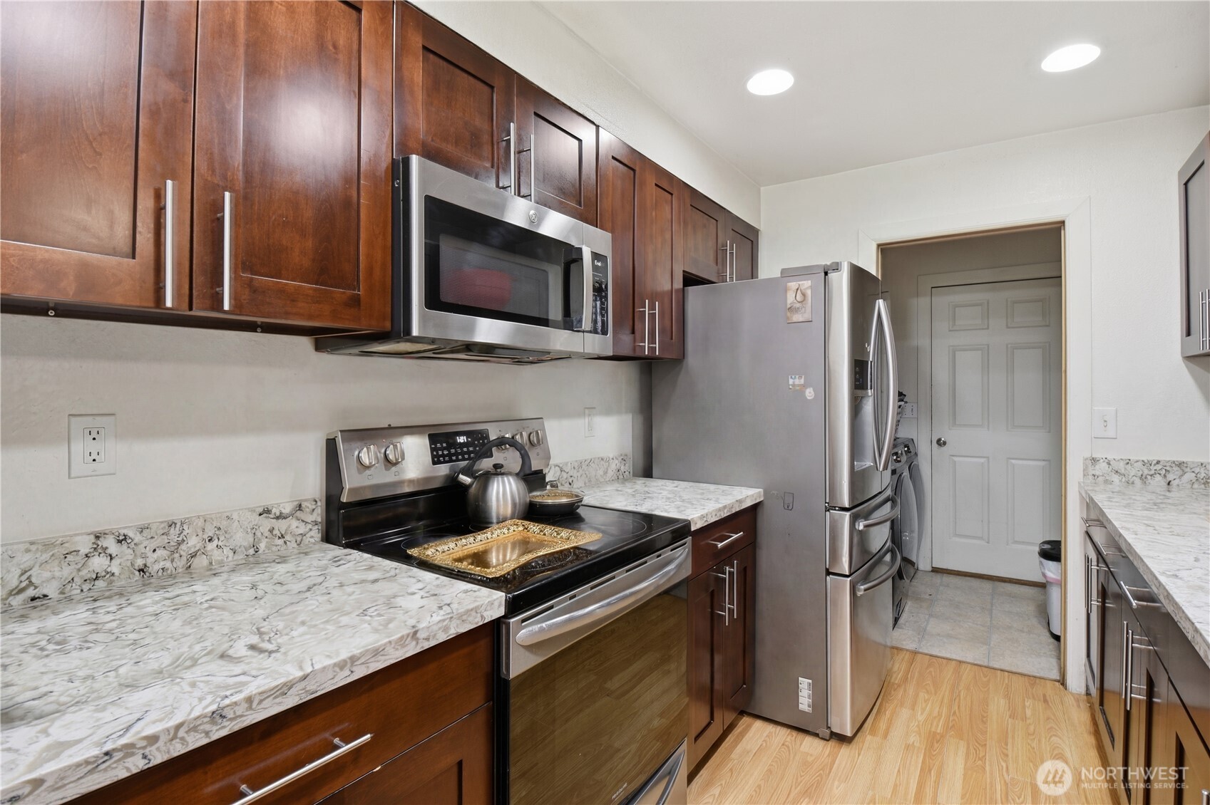 17511 52nd Avenue Property Photo 5
