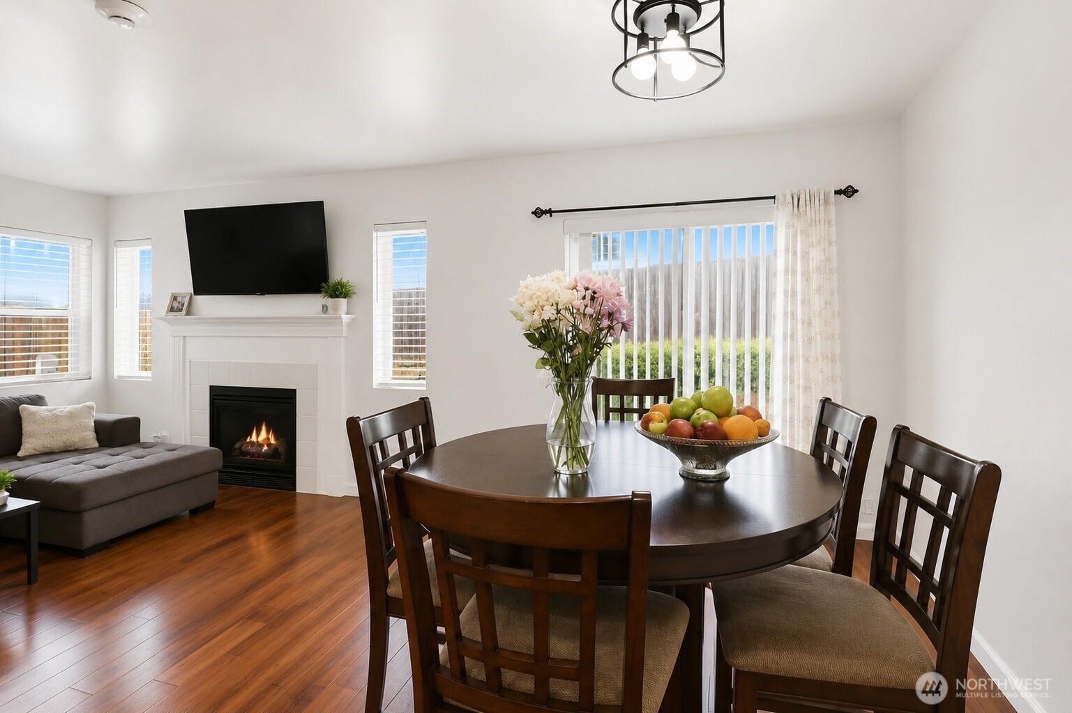 17511 52nd Avenue Property Photo 6