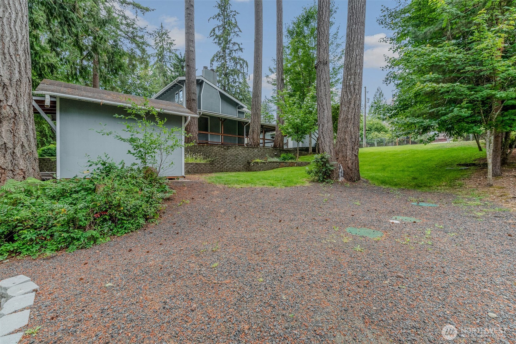 390 E Lakeshore Drive Property Photo 18