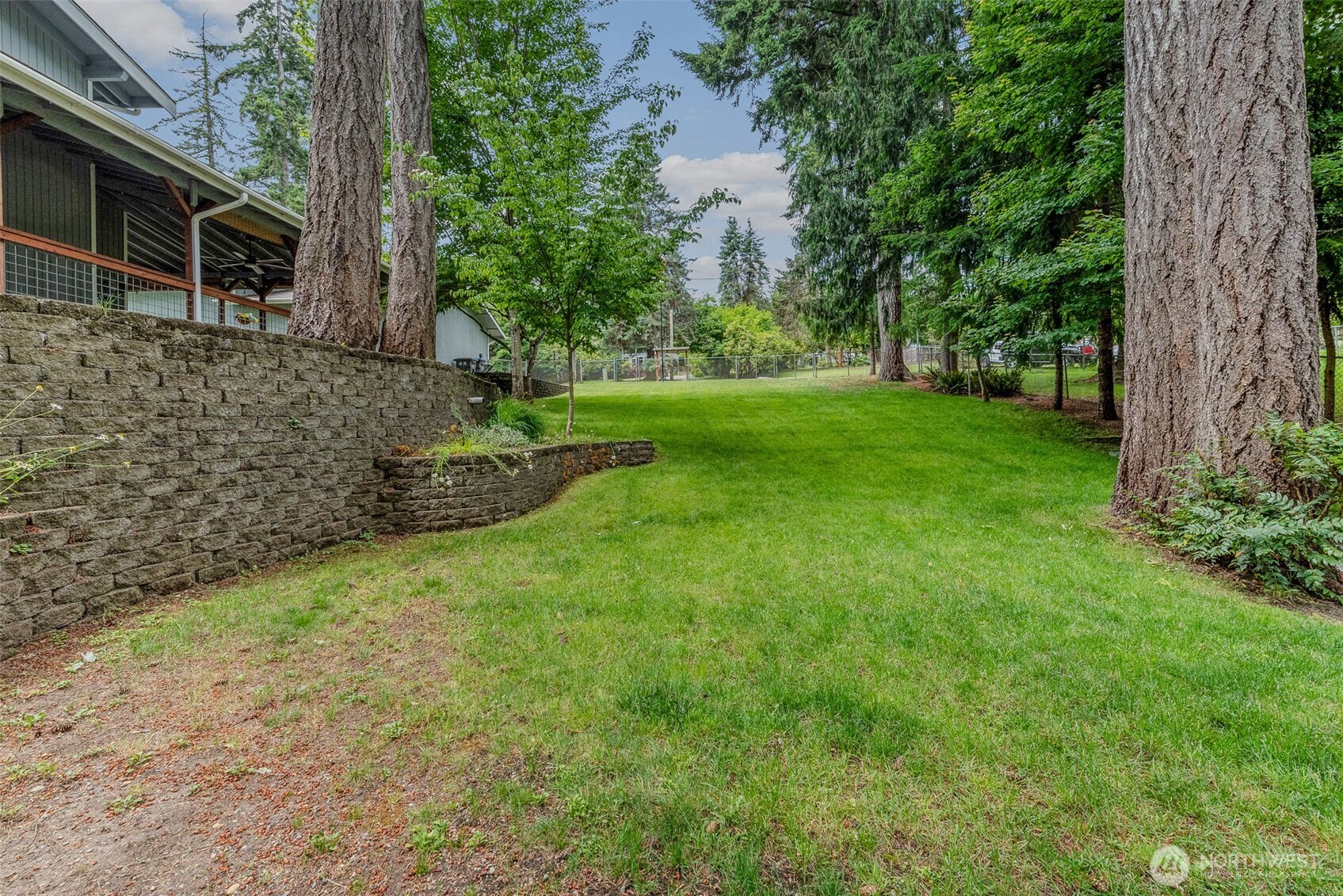 390 E Lakeshore Drive Property Photo 24