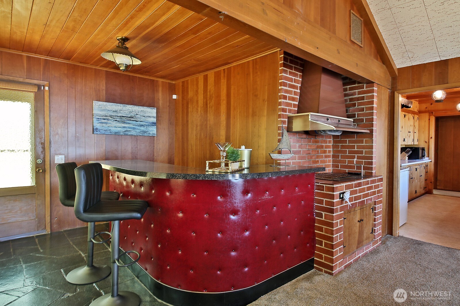 848 Old Beach Road Property Photo 6