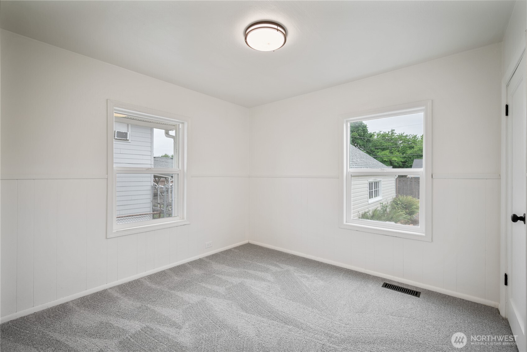 527 24th Avenue Property Photo 13