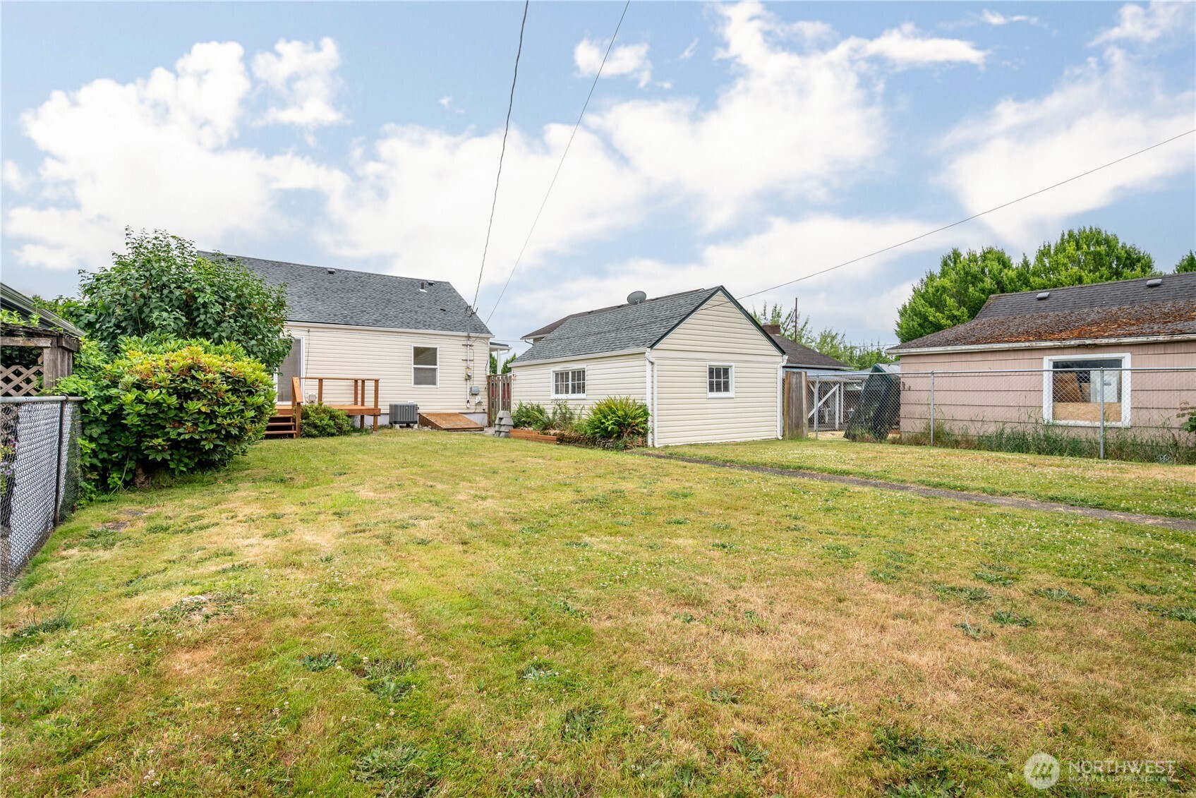 527 24th Avenue Property Photo 23