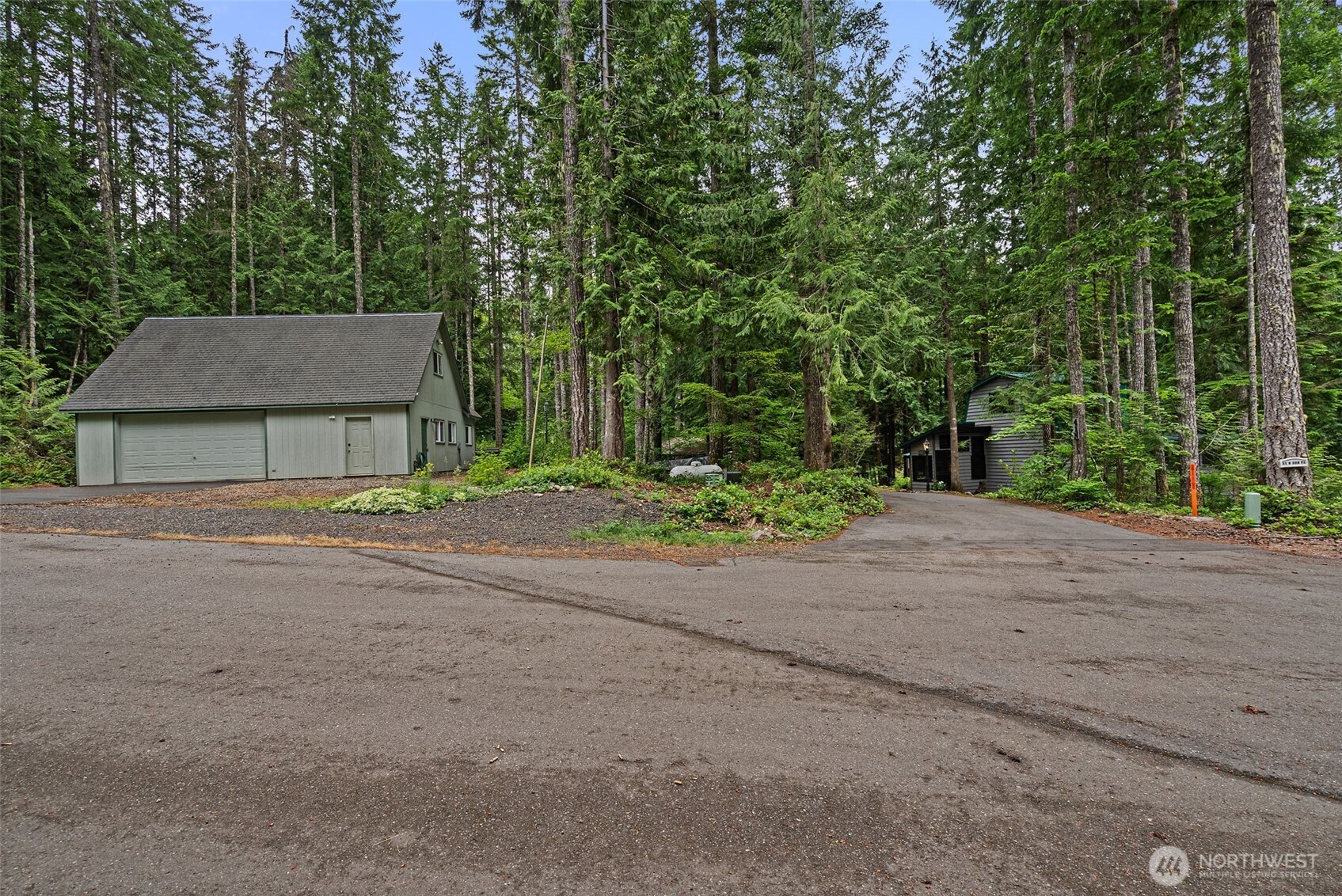 41 N Dow Place Property Photo 2