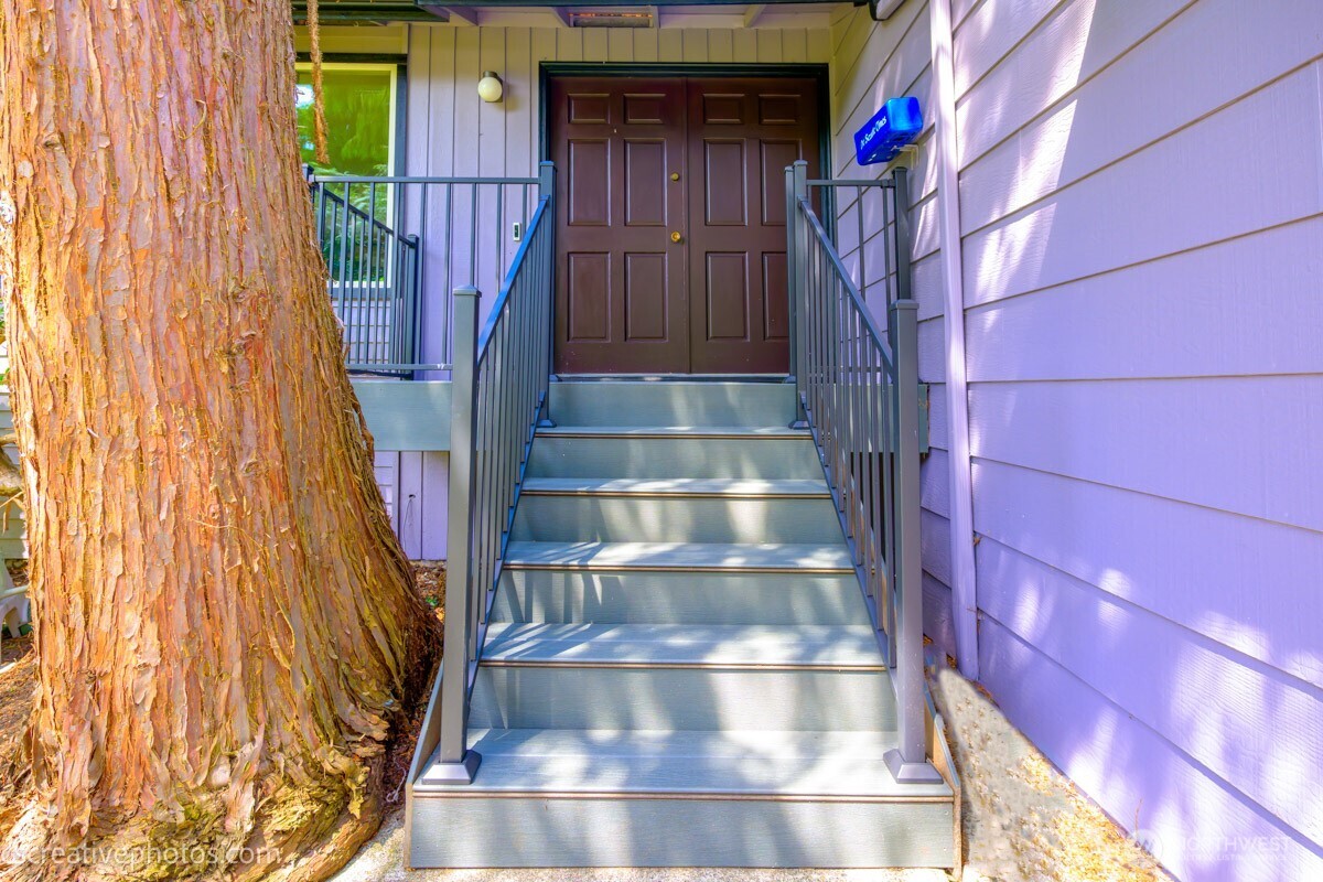 19306 74th Avenue Property Photo 4