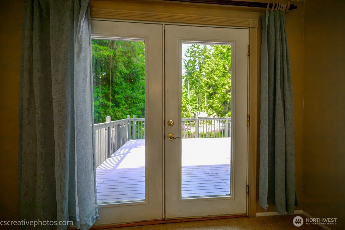 19306 74th Avenue Property Photo 9